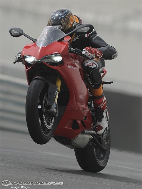 ducati-panigale-6.jpg