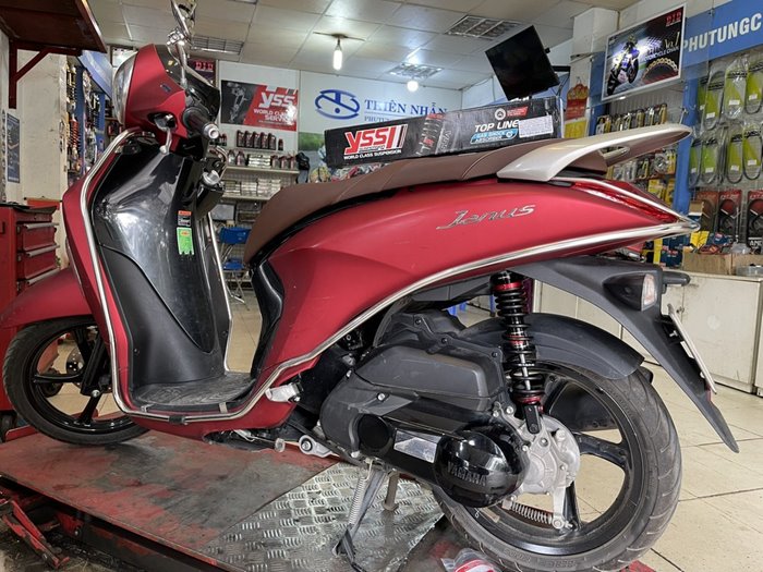 phuoc-yss-z-sport-janus.jpg