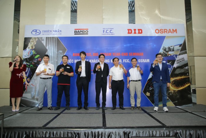 Tiec-hop-mat-khach-hang-THIEN-NHAN-BANDO-FCC-DID-OSRAM-13.jpg