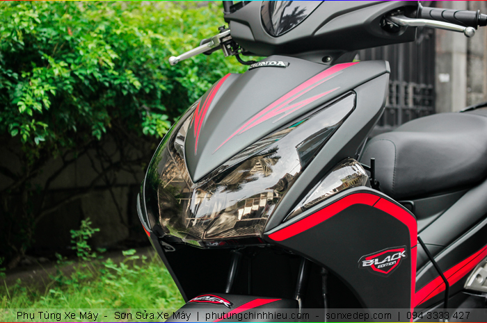 son-xe-may-air-blade-110-black-edition-3.jpg son-xe-may-air-blade-110-black-edition-3.jpg
