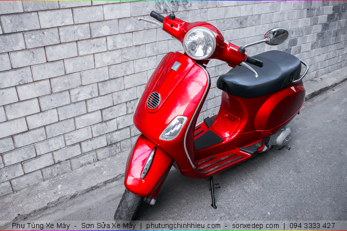 son-xe-may-vespa-do-bong-2.jpg