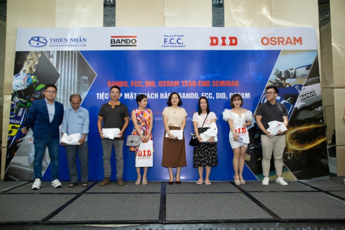 Tiec-hop-mat-khach-hang-THIEN-NHAN-BANDO-FCC-DID-OSRAM-29.jpg